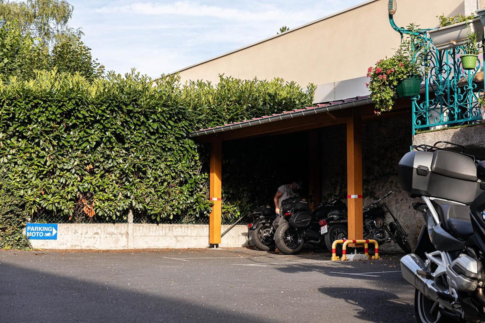 Deltour Hotel Le Puy En Velay Brives-Charensac Esterno foto
